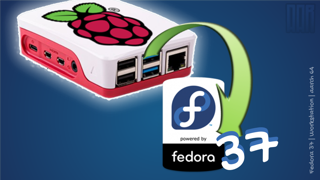 imagem de um raspberry pi com um selo de empoderado pelo Fedora Linux 37